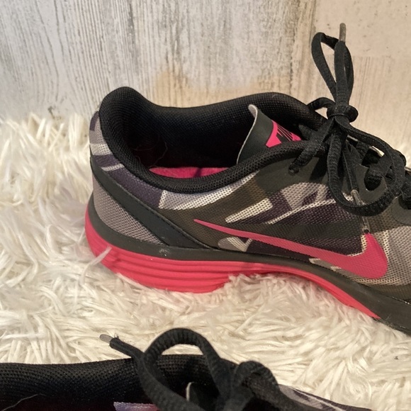 Nike Dual Fushion TR Running Shoe - Picture 6 of 15